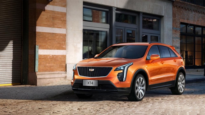 XT4对比冒险家，谁更能俘获小姐姐的心？