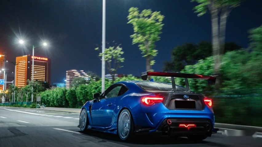 改装清单远超18cm的斯巴鲁BRZ，试遍OHLINS、ARAGOSTA