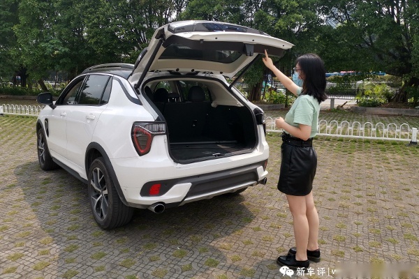 领克01长测（4）：女生试了都说好上手的SUV