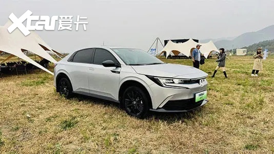 本田e:NP2极湃2静态体验：纯电续航545公里，智能供暖有新意！