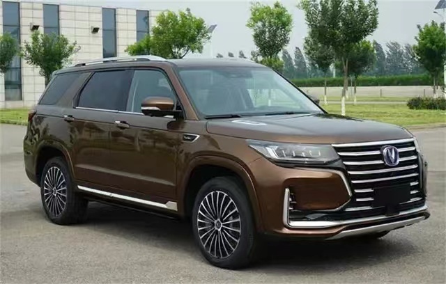 有望采用8AT？长安新一代CS95曝光，外观比陆巡霸气！