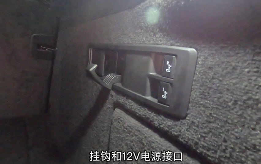 宝马iX颠覆设计：全新外观内饰会吓跑直男吗？