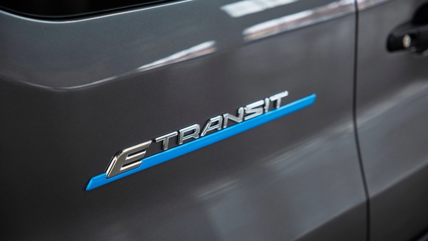 New Ford E-Transit van 2020-8.jpeg