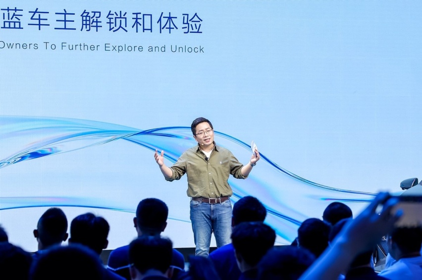 深蓝SL03强者焕新，征途再起，起售价14.59万！