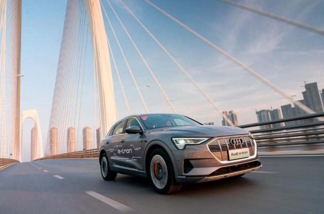 别被续航遮蔽双眼 奥迪 e-tron其实是一款真正的高性能纯电SUV