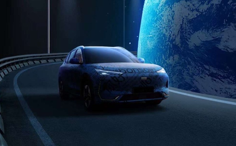 吉利全新SUV曝光：中型车+800V平台，剑指比亚迪唐？