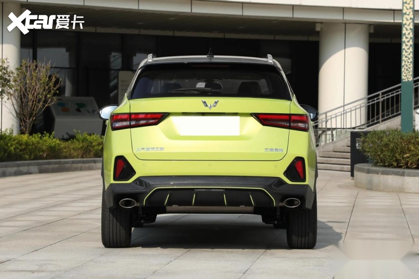 第四款五菱银标新车，自带钢炮气质，拥有38处隔音，很适合年轻人