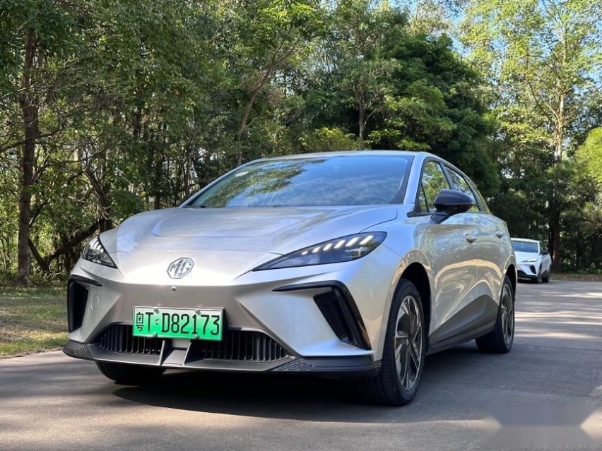 试驾MG4 EV：两厢+后驱，电车也能拥有驾驶乐趣