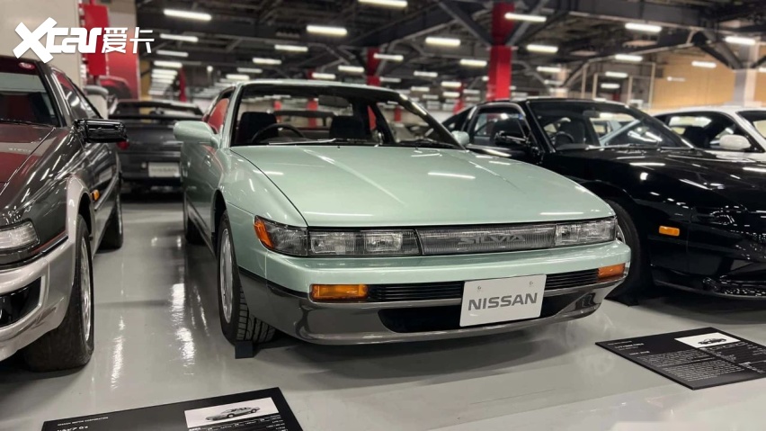 最稀有我们的莫过于,两辆180sx之间那薄荷绿色的s13 silvia看起来非常