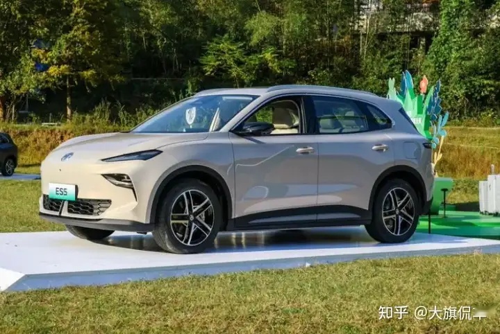 纯电后驱紧凑SUV—MG ES5 限时9.99万起售：上汽名爵真开窍了