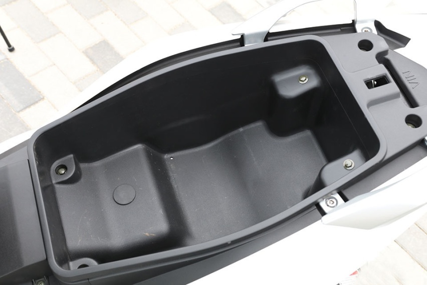 龙嘉VMAX300原型？ 意大利FORMULA 125