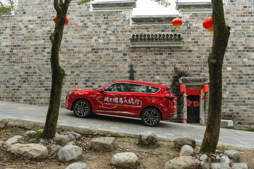 进阶的硬核中型SUV 试驾捷途X70诸葛