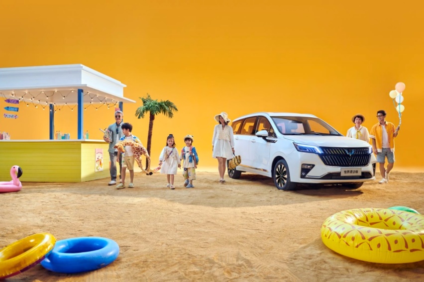 便宜的混动7座车！11.58万配2.0L混动系统，百公里油耗5.7L