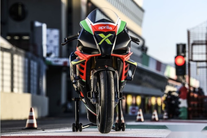Aprilia限量版RSV4 X 仅发售10台售价4万欧元