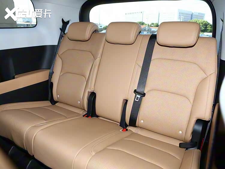 置换补贴价7.10万起！五菱星光730正式上市，三种动力系统