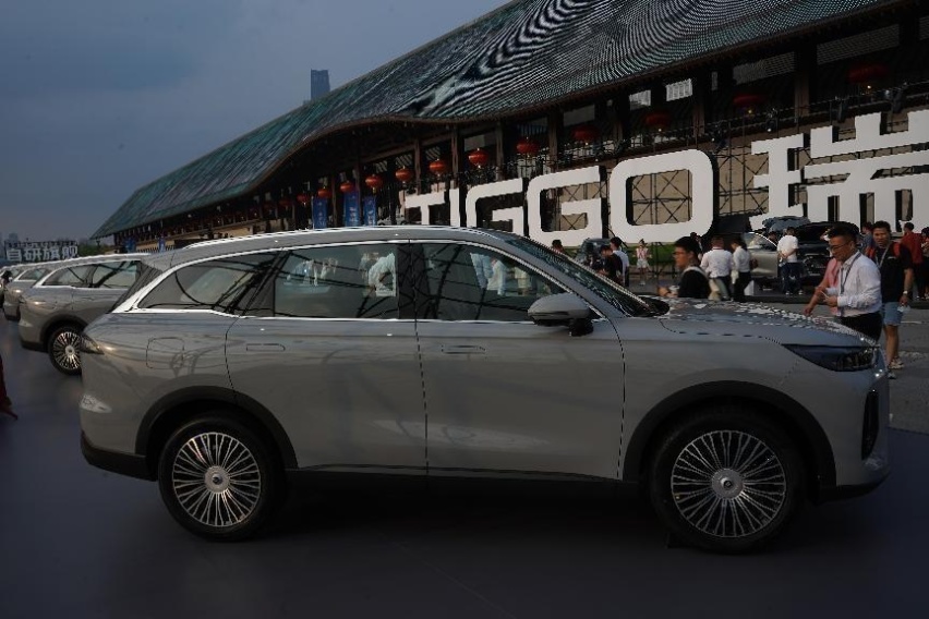 星越L对比瑞虎8L，谁是更称职的家用SUV？