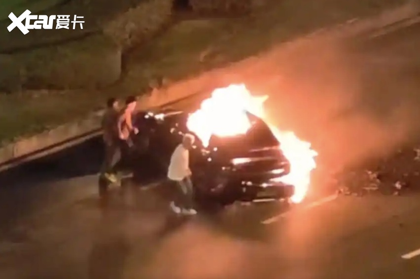 涉嫌酒驾,小米SU7碰撞起火,车门无法打开车主遇难,怪门把手?