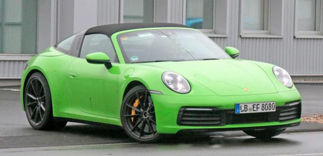 全新保时捷911 Targa路试谍照