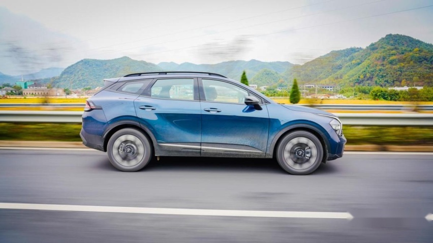 韩系全新SUV，混合动力加持！起亚狮铂拓界试驾