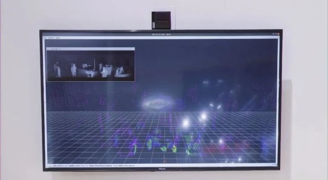 裸眼 3D曲面显示屏、4D成像雷达，大陆展台上好东西还真不少