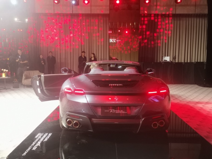 最别致的“法拉利”，聊聊Ferrari Roma Spider