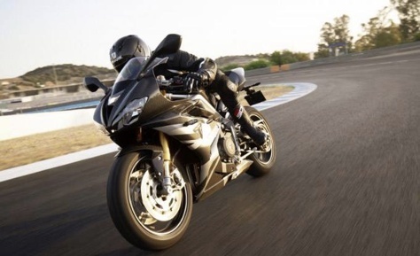 凯旋MOTO2三缸赛车市售版登场