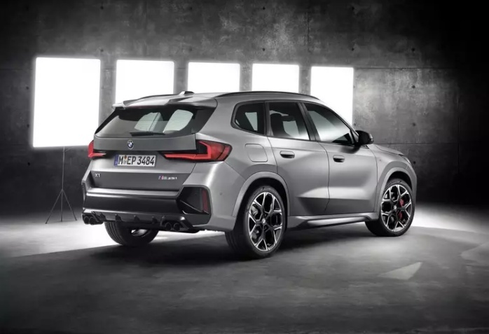 最强2.0T 配置升级 运动套加身 新款宝马X1 xDrive M35