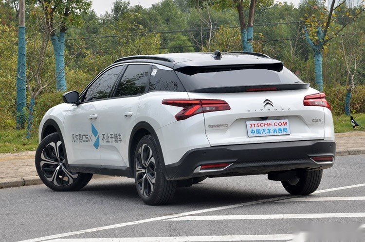 2021年让人印象深刻的车，凡尔赛C5 X再次上榜