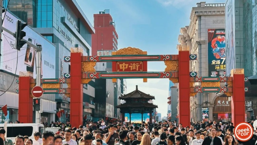 假期长途推荐开电动车，就都是「害人」吗？