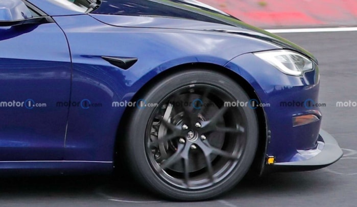 特斯拉Model S Plaid+谍照来袭，809kW最大功率，运动套