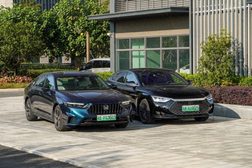 20万买辆新能源轿车，英仕派e:PHEV和汉DM-i谁更强？