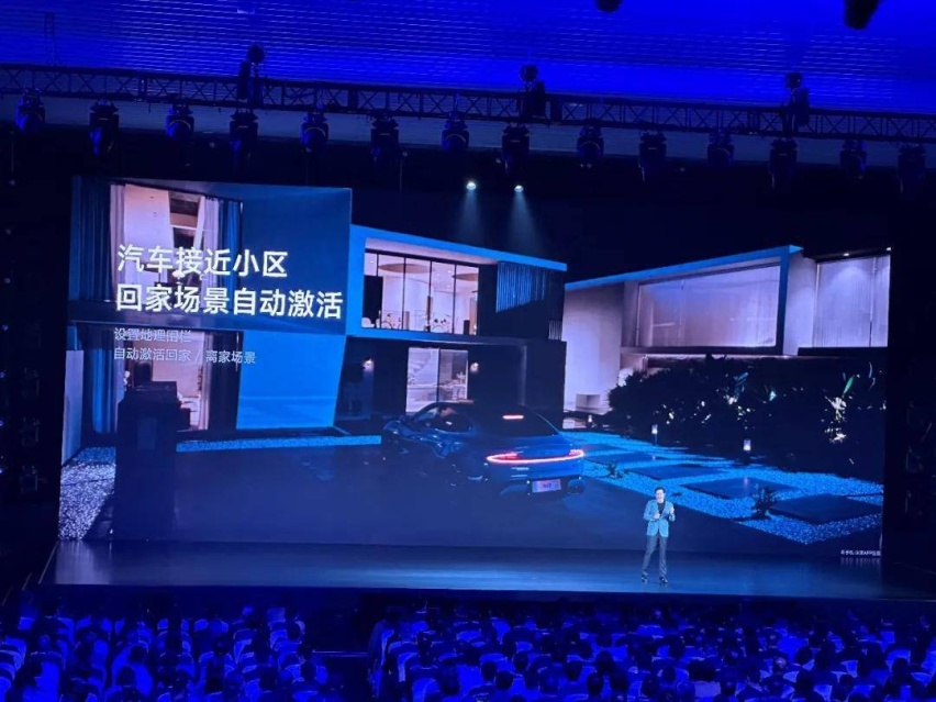 昨晚的小米SU7，可以交个朋友吗？