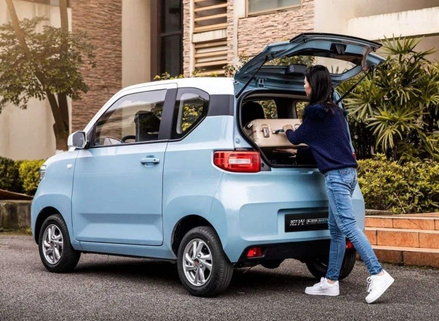 五菱宏光MINI EV为什么会成功？仅仅是因为价格便宜吗？