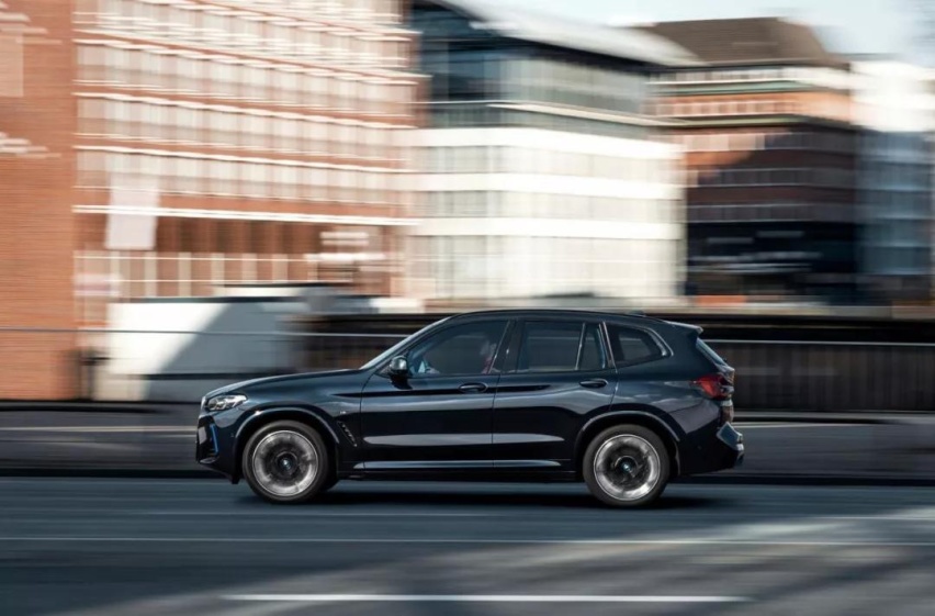 向更高处迈进，新BMW iX3
