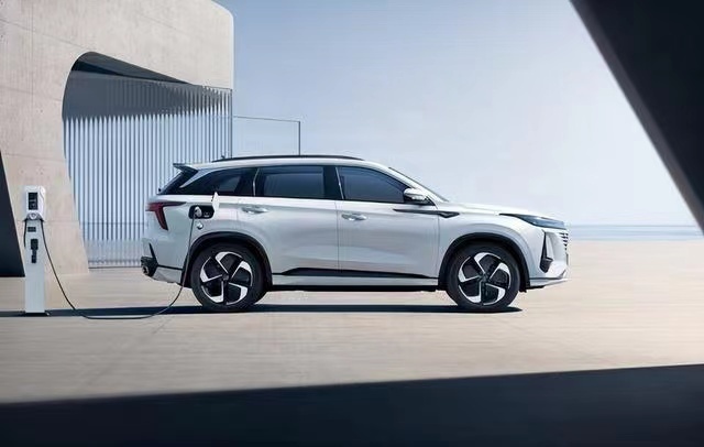 长安CS75家族再添新成员——第三代CS75PLUS智电iDD闪亮登场