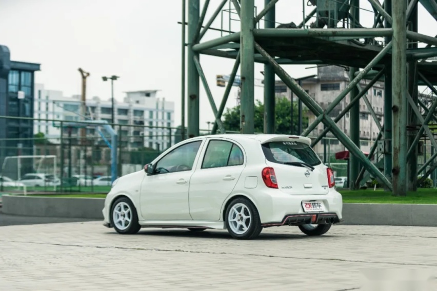 全国仅此一辆战神GT-R的小表弟，没想到nismo还有买菜功能