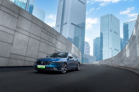 续航长达2000+km，原来雅阁才是第一个长跑冠军！