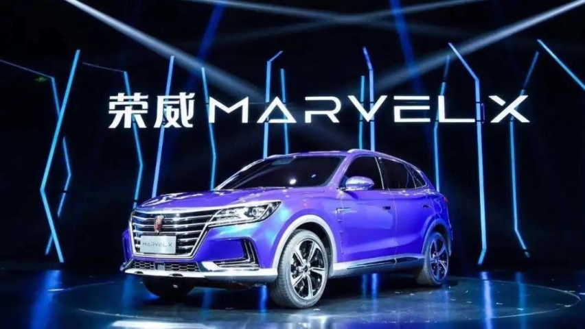 王晓秋杨晓东两头押宝，飞凡R7智己L7谁能一炮而红？