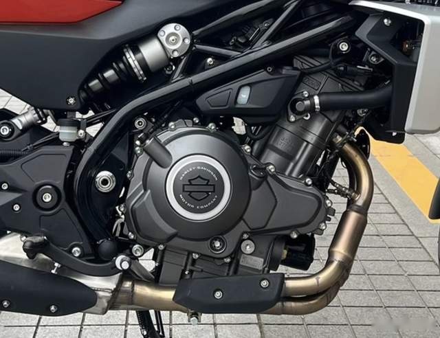 3万多即可圆梦？双缸水冷350cc，复古运动外观，年轻人第一辆哈雷！