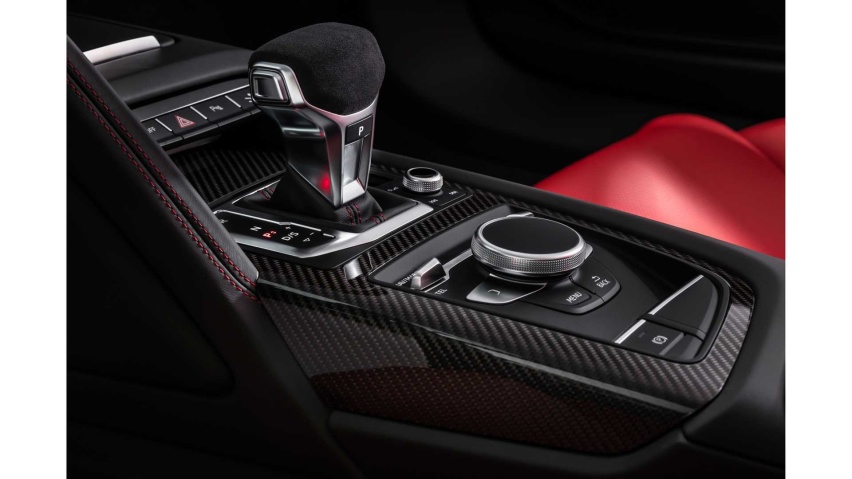 整车碳纤维黑化，5.2L V10发动机，奥迪R8特别版官图