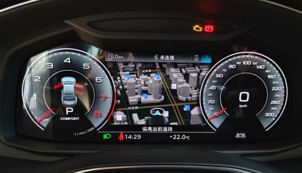 无框车门+大溜背，配3.0T V6动力，实拍新款上汽奥迪A7L