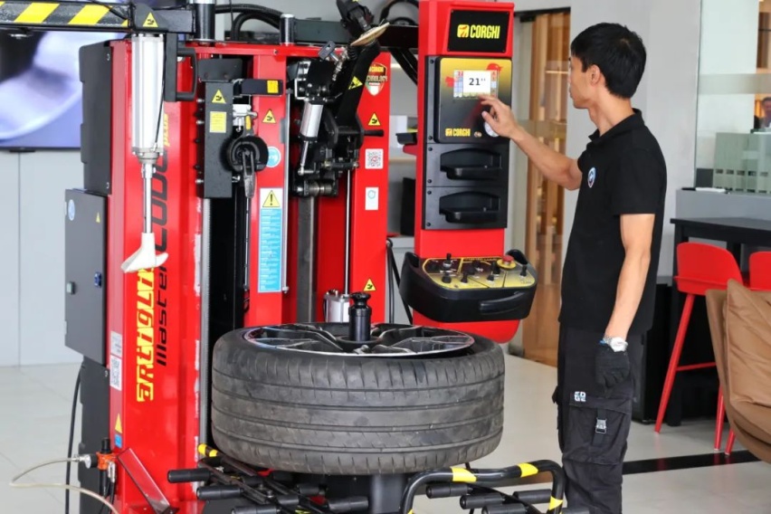 ​国内首家！热爱改装的Bimmer一定要来这打卡，专业又炸裂！