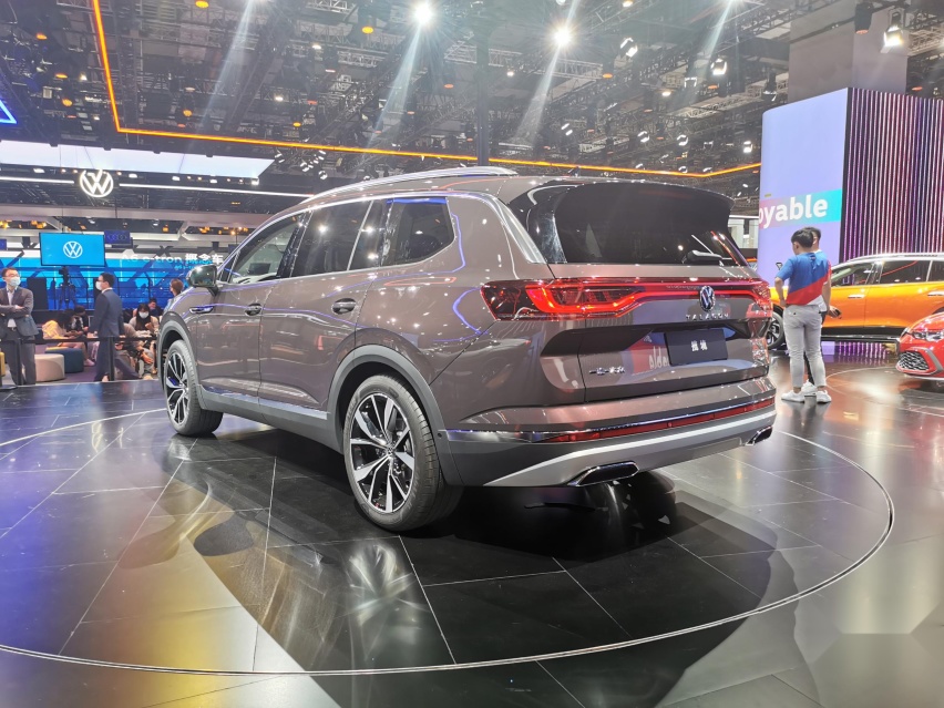 2021上海车展实拍：一汽-大众揽境，霸气十足的旗舰级SUV