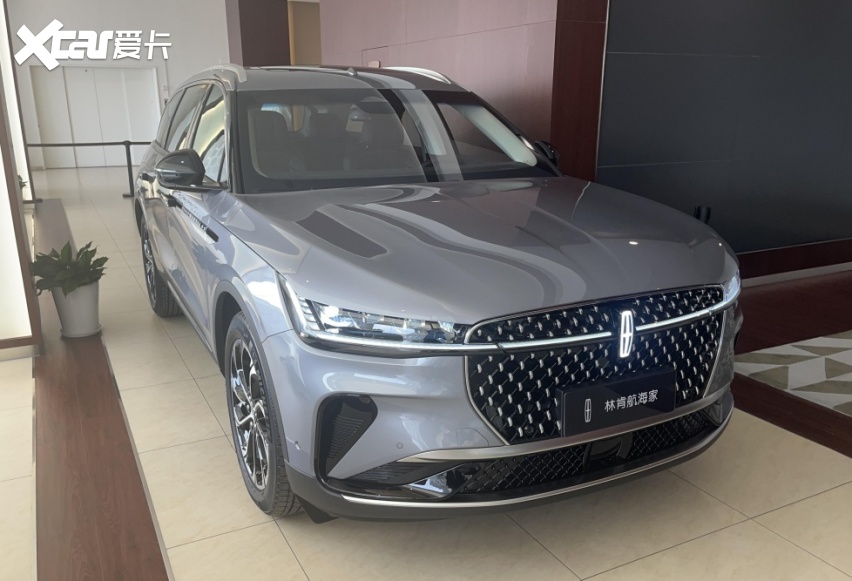 林肯航海家亮相上海车展,内饰设计尊贵舒适,让你畅享驾乘乐趣