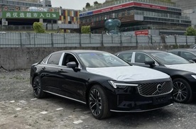 新款沃尔沃S90曝光，新格栅+新内饰，能否重燃中大型轿车市场？