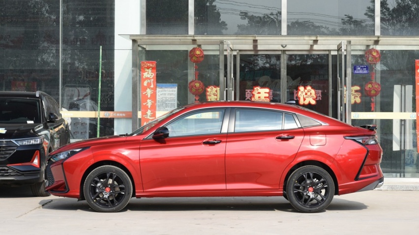 多花6千买个天窗值不值？东风风神奕炫又出新车