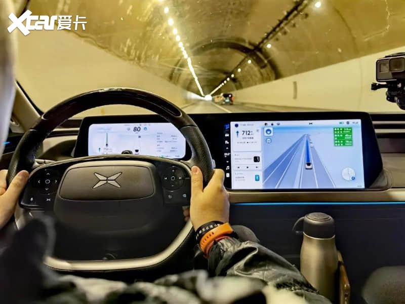 小鹏P5：重新定义「智能」爆款