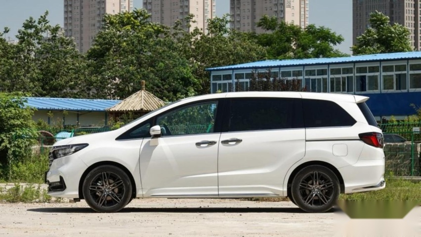 配置提升，搭2.0L混动，养车1500元/月的新款奥德赛值得买吗？