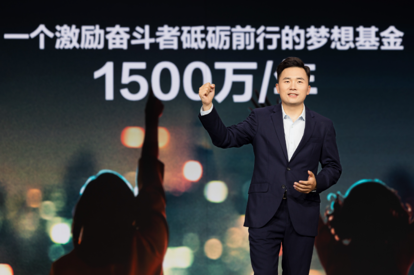 独创变成模仿，五菱还能“钘”吗