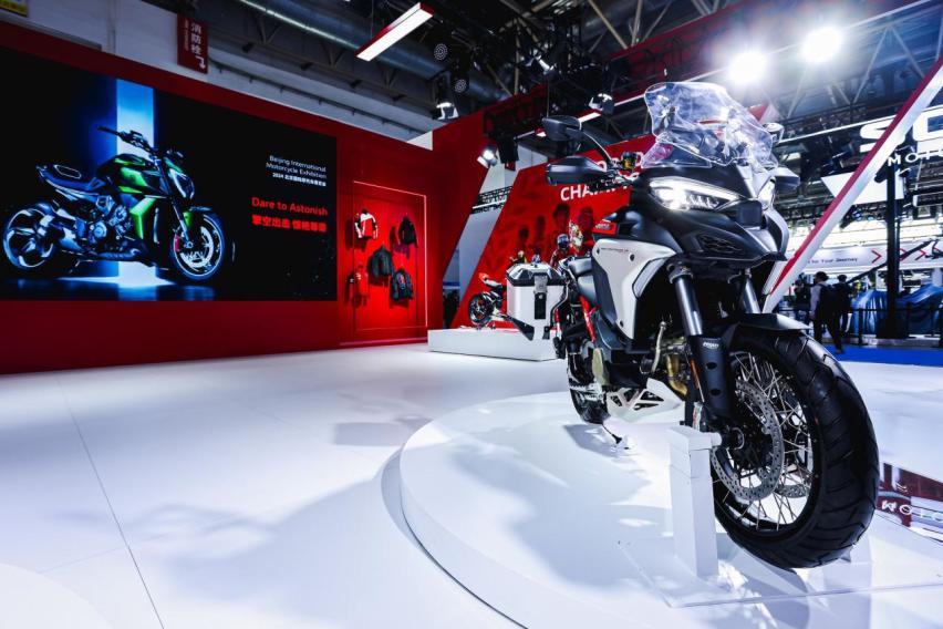 全新揽途Multistrada V4 拉力版238000起,杜卡迪亮